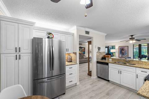 10771 Palm Lake Avenue #102, Boynton Beach FL - photo 17 of 68