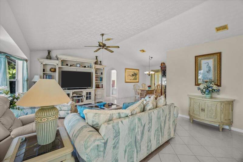 3 bedroom Single Family Residence at 4407 Gator Trace Lane, Gator Trace Subdivision, Fort Pierce — photo 5
