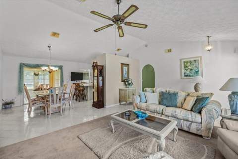 4407 Gator Trace Lane, Fort Pierce FL - photo 6 of 37