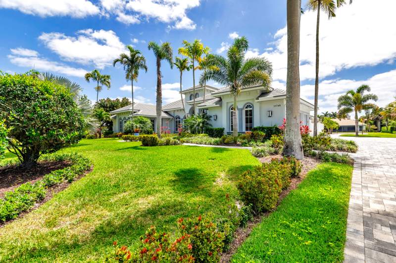 5 bedroom Single Family Residence at 15740 Sunward Street, Wellington Aero Club Of The Landings At Wellington, Wellington — photo 2