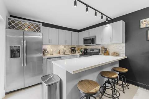 9965 NW 6th Court, Plantation FL - photo 12 of 29
