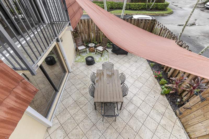 2 bedroom Townhouse at 9965 NW 6th Court, Jacaranda parcel 610 130-33, Plantation — photo 4