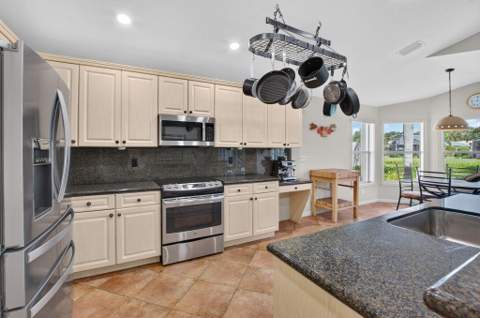 8161 La Jolla Vista Lane, Lake Worth FL - photo 14 of 45
