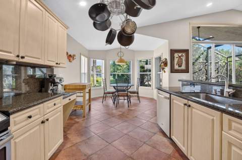 8161 La Jolla Vista Lane, Lake Worth FL - photo 15 of 45