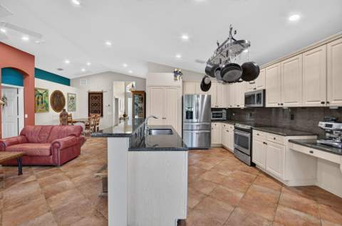 8161 La Jolla Vista Lane, Lake Worth FL - photo 18 of 45