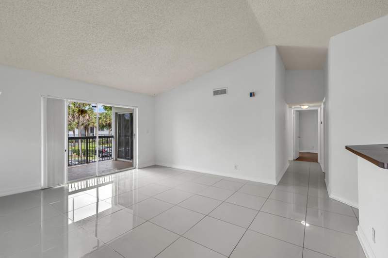 3 bedroom Condominium at 7620 Westwood Drive #216, South Palm Place Condo, Tamarac — photo 3