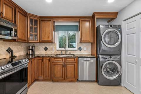 801 Lake Shore Drive #109, Lake Park FL - photo 17 of 57