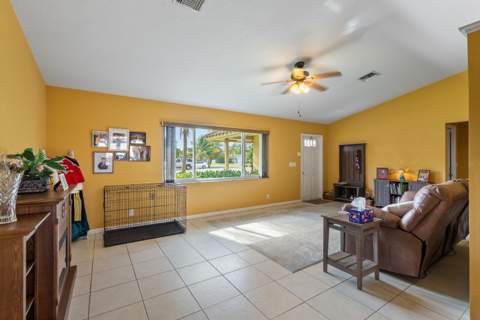 1119 Sea Pines Way, Lantana FL - photo 8 of 33