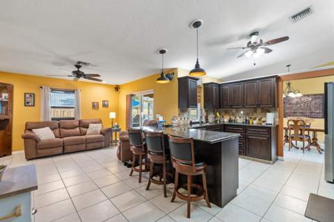 1119 Sea Pines Way, Lantana FL - photo 11 of 33