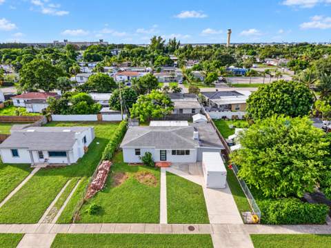528 Beech Road, West Palm Beach FL - photo 19 of 22