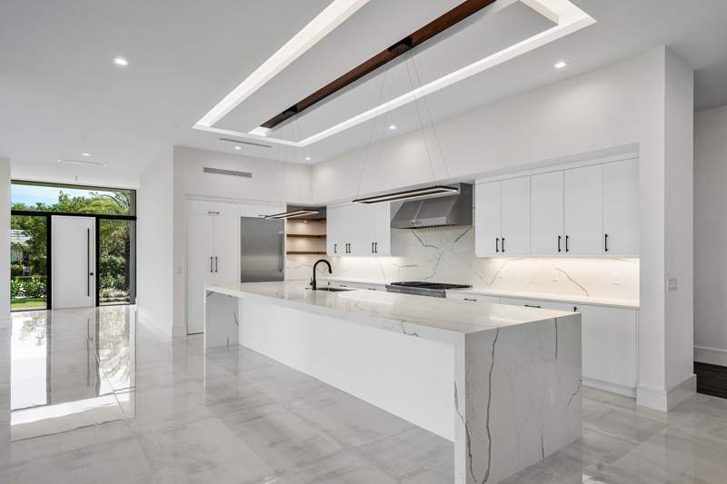 4 bedroom Single Family Residence at 10 Coconut Road, Lake Heights, Delray Beach — photo 5