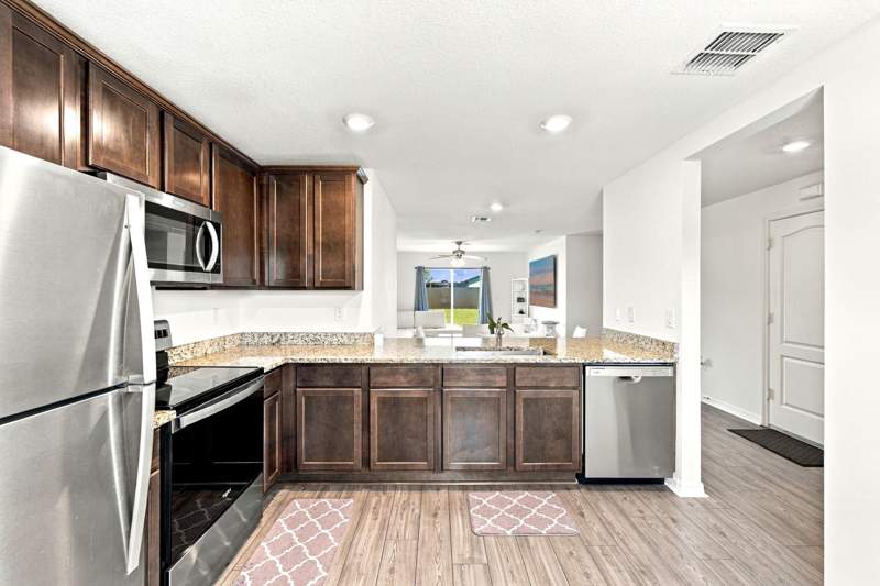 3 bedroom Single Family Residence at 951 SW Paar Drive, Port St Lucie Section 21, Port St. Lucie — photo 4