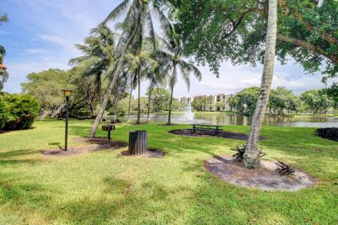 2025 Lavers Circle #D404, Delray Beach FL - photo 24 of 29