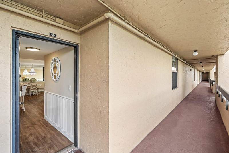3 bedroom Condominium at 2255 Lindell Boulevard #4505, Lavers Delray Racquet Club Condo, Delray Beach — photo 2