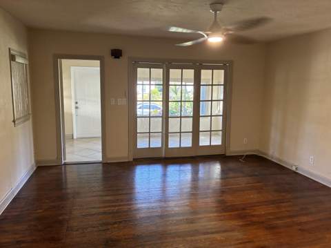 18 SE 10th Street, Fort Lauderdale FL - photo 7 of 21