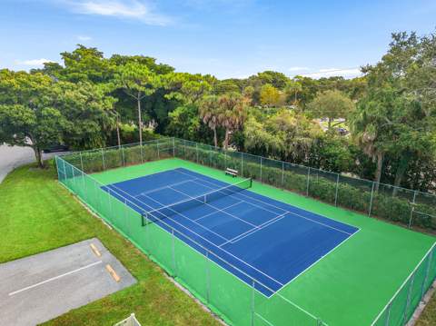 1401 Sabal Ridge Circle #F, Palm Beach Gardens FL - photo 21 of 22