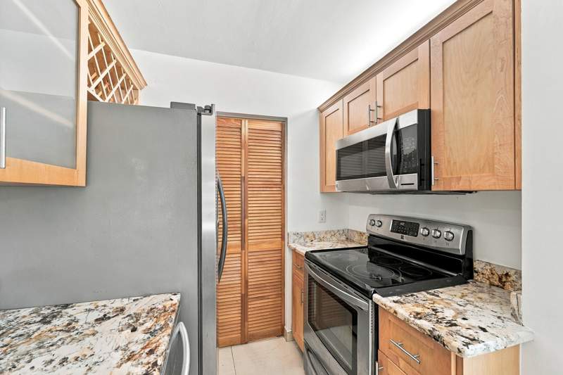 2 bedroom Condominium at 2907 NE 8th Terrace #201, Middle River Homes Condo, Oakland Park — photo 3