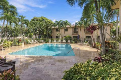 2907 NE 8th Terrace #201, Oakland Park FL - photo 17 of 19