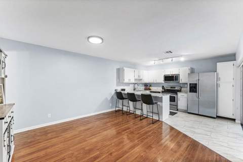 562 SE 27th Terrace, Boynton Beach FL - photo 9 of 29