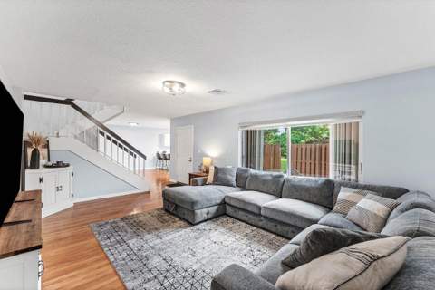 562 SE 27th Terrace, Boynton Beach FL - photo 6 of 29