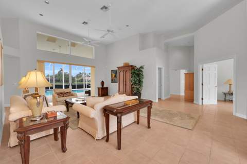 8004 Plantation Lakes Drive, Port St. Lucie FL - photo 11 of 59