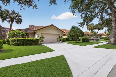 2765 Hawthorne Lane, West Palm Beach FL - photo 6 of 70