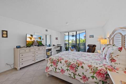 800 Jeffery Street #205, Boca Raton FL - photo 17 of 37