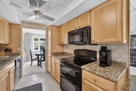 400 N Highway A1A #27, Jupiter FL - photo 22 of 72