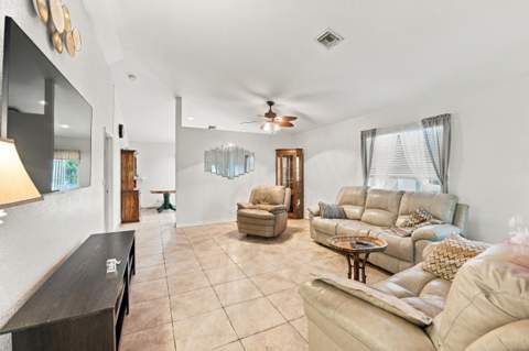 184 Heming Way, Boynton Beach FL - photo 6 of 41