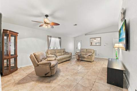 184 Heming Way, Boynton Beach FL - photo 7 of 41