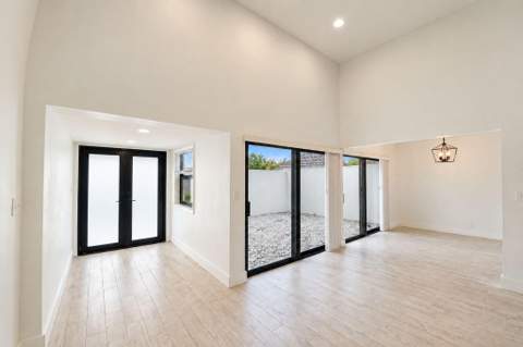 4603 King Palm Drive, Tamarac FL - photo 9 of 44