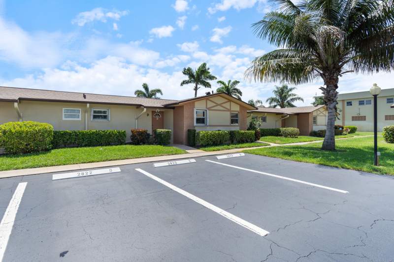 1 bedroom Condominium at 2822 Crosley Drive #D, Cresthaven Villas 16 Condo, West Palm Beach — photo 2