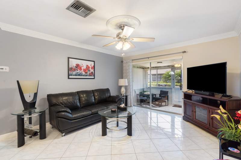 1 bedroom Condominium at 2822 Crosley Drive #D, Cresthaven Villas 16 Condo, West Palm Beach — photo 5