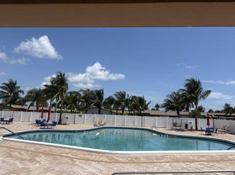 2822 Crosley Drive #D, West Palm Beach FL - photo 23 of 38