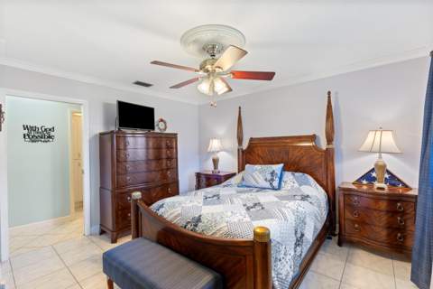 2822 Crosley Drive #D, West Palm Beach FL - photo 16 of 38