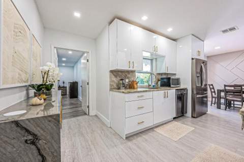 3601 NW 85th Avenue, Coral Springs FL - photo 10 of 33
