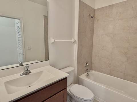 6172 Bangalow Drive, Lake Worth FL - photo 17 of 34
