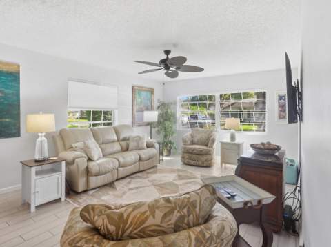 10137 S 42nd Avenue #153, Boynton Beach FL - photo 11 of 31