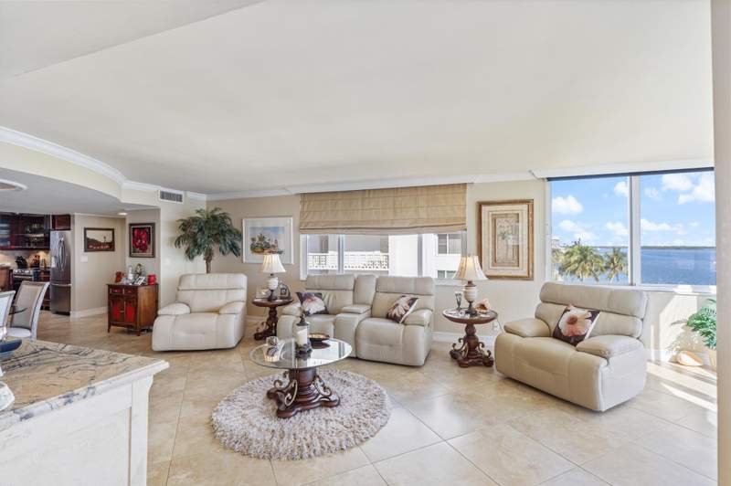 2 bedroom Condominium at 301 Lake Shore Drive #501, Lake Harbour Towers Condo, Lake Park — photo 4