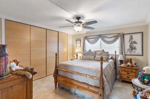 301 Lake Shore Drive #501, Lake Park FL - photo 22 of 33
