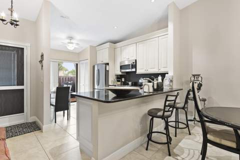 823 Sky Pine Way #D, Greenacres FL - photo 8 of 34