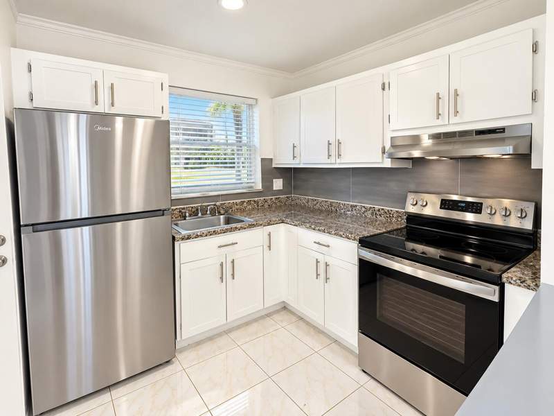 1 bedroom Condominium at 8040 N Sunrise Lakes Drive #106, Sunrise Lakes 26 Condo, Sunrise — photo 5