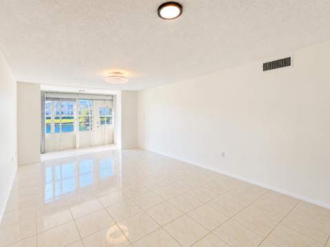 8040 N Sunrise Lakes Drive #106, Sunrise FL - photo 9 of 24