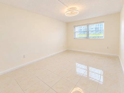 8040 N Sunrise Lakes Drive #106, Sunrise FL - photo 12 of 24