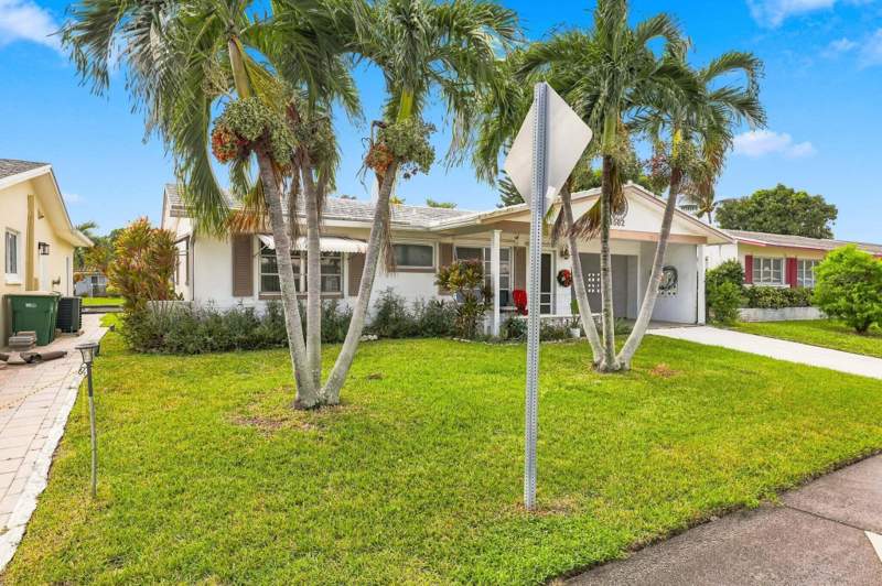 2 bedroom Single Family Residence at 4502 NW 47th Street, Mainlands Of Tamarac Lakes, Tamarac — photo 3