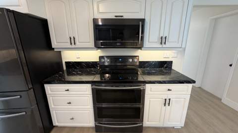 8270 NW 66th Terrace, Tamarac FL - photo 10 of 37