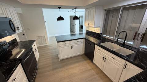 8270 NW 66th Terrace, Tamarac FL - photo 11 of 37