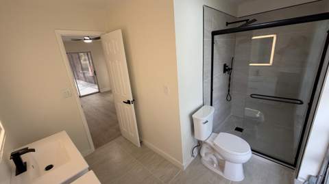 8270 NW 66th Terrace, Tamarac FL - photo 17 of 37