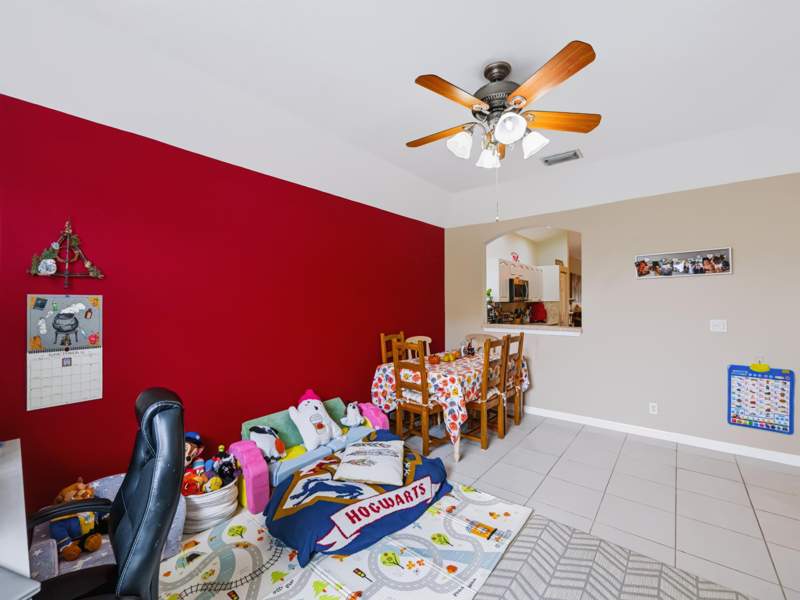 3 bedroom Single Family Residence at 8071 Via Hacienda, Woodbine Par H, Riviera Beach — photo 5