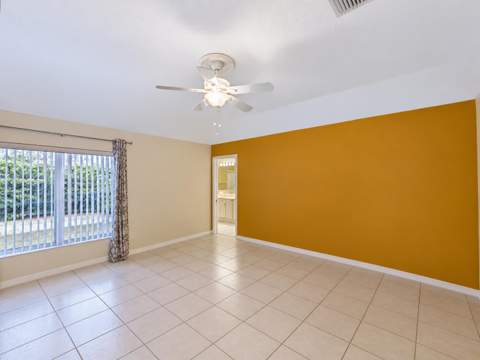 8071 Via Hacienda, Riviera Beach FL - photo 20 of 42
